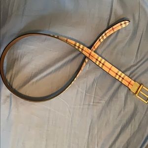 Burberry size 38 reversible belt